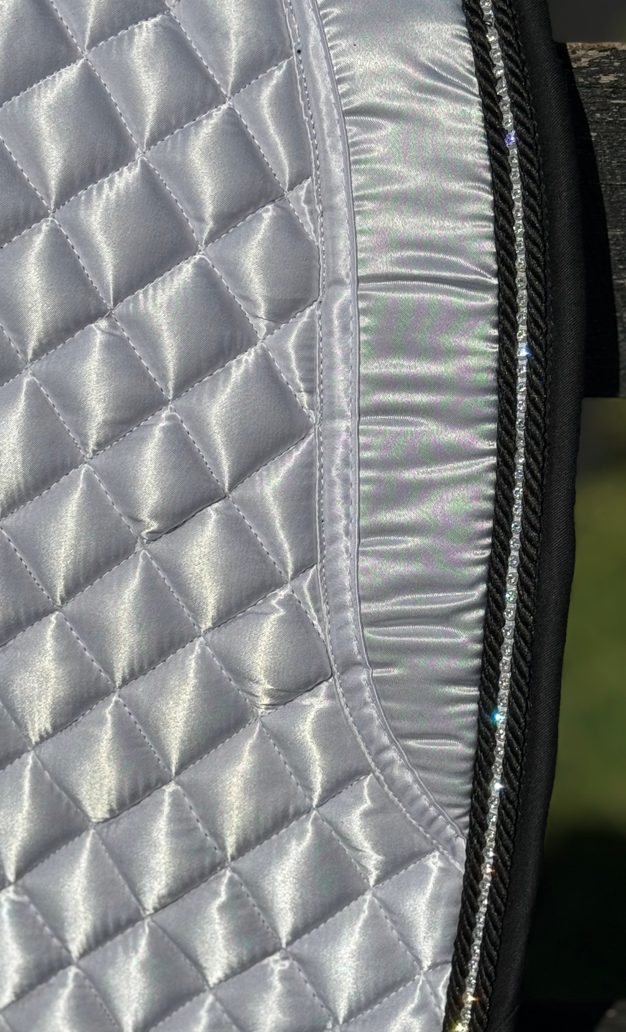 Dressage Competition saddle pad -tWhite Competition Saddle Pad – Silver Satin with Crystal Trim